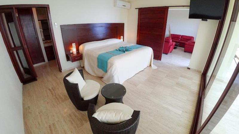 Pacific King Hotel image