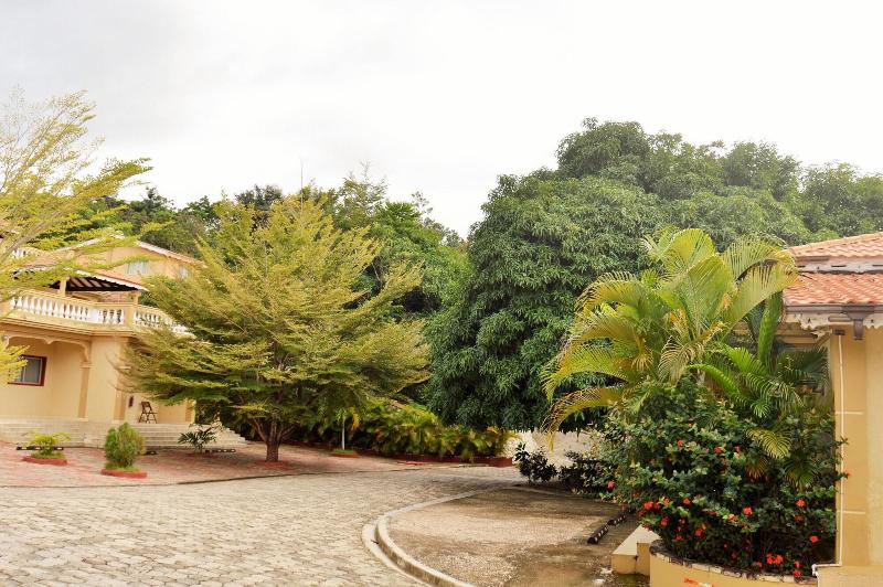 Le Village d'Ennery