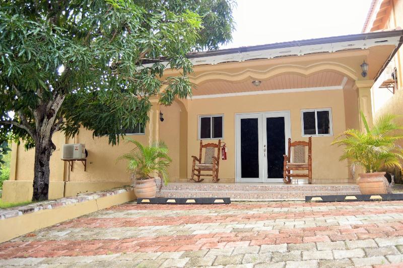 Le Village d'Ennery