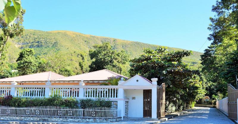Le Village d'Ennery