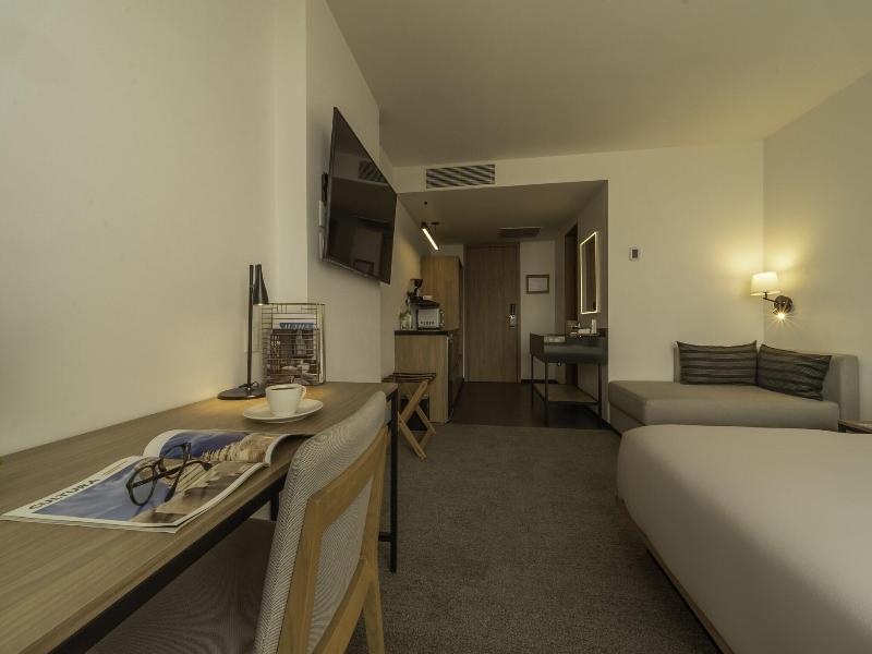 Stadia Suites Querataro image