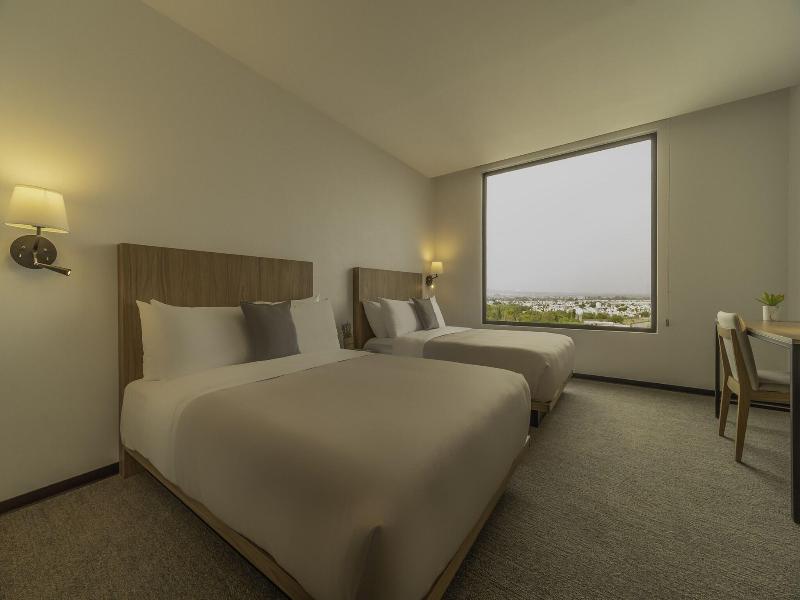Stadia Suites Querataro image