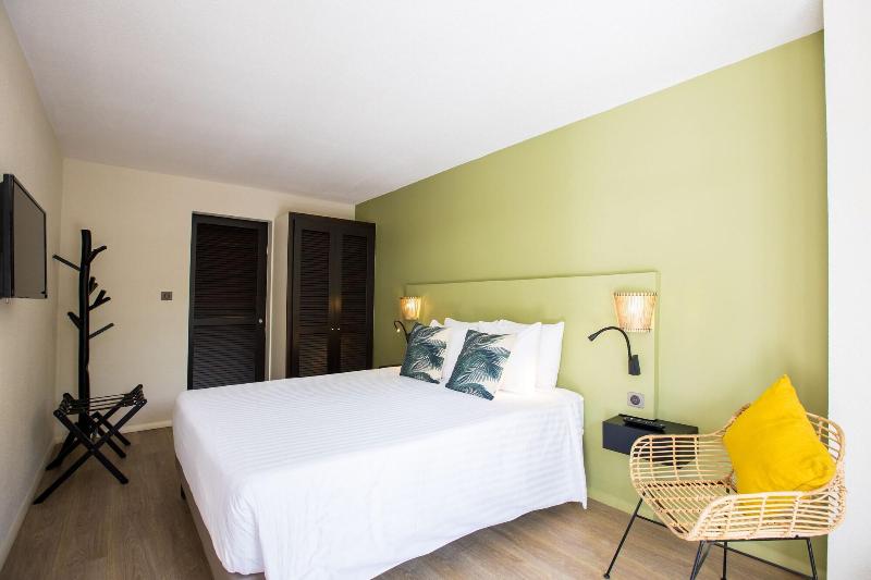 Centr' Hotel image