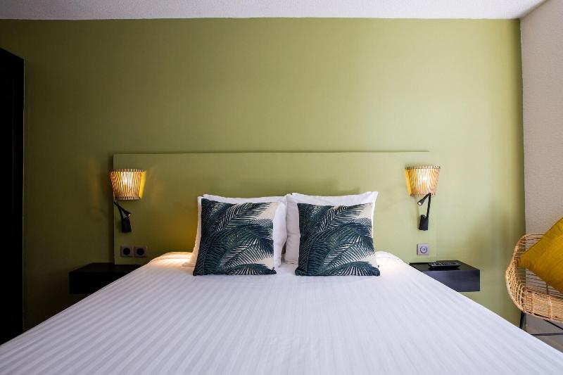 Centr' Hotel image