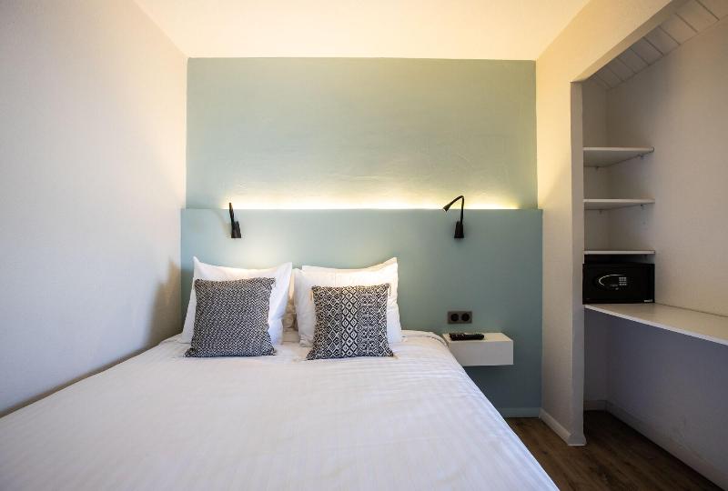 Centr' Hotel image