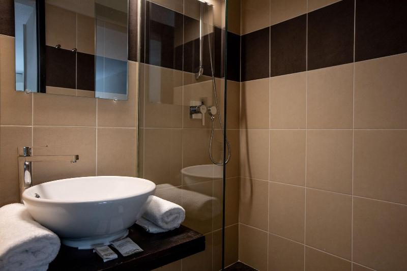 Centr' Hotel image