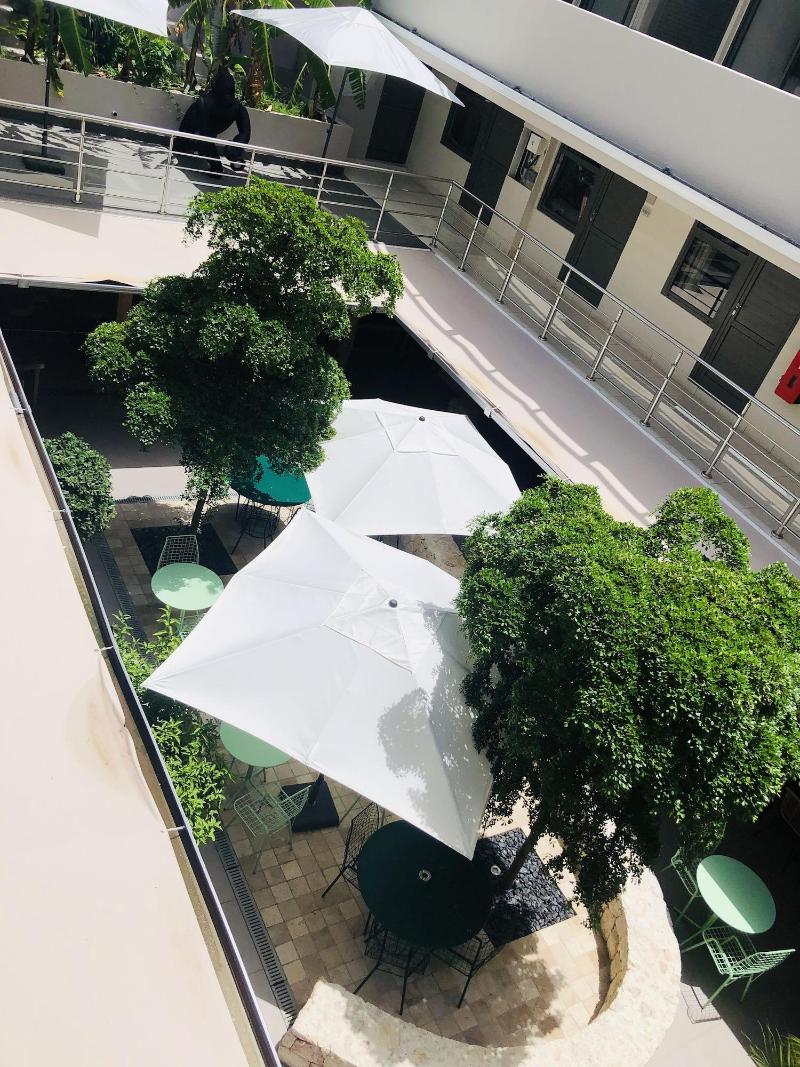 Centr' Hotel image