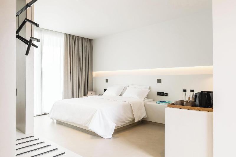 White Coast Pool Suites Small Luxury Hotels image