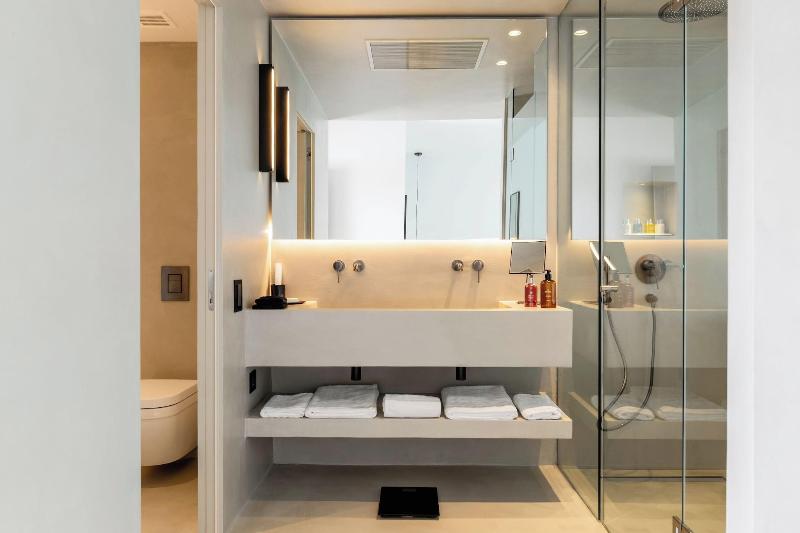 White Coast Pool Suites Small Luxury Hotels image