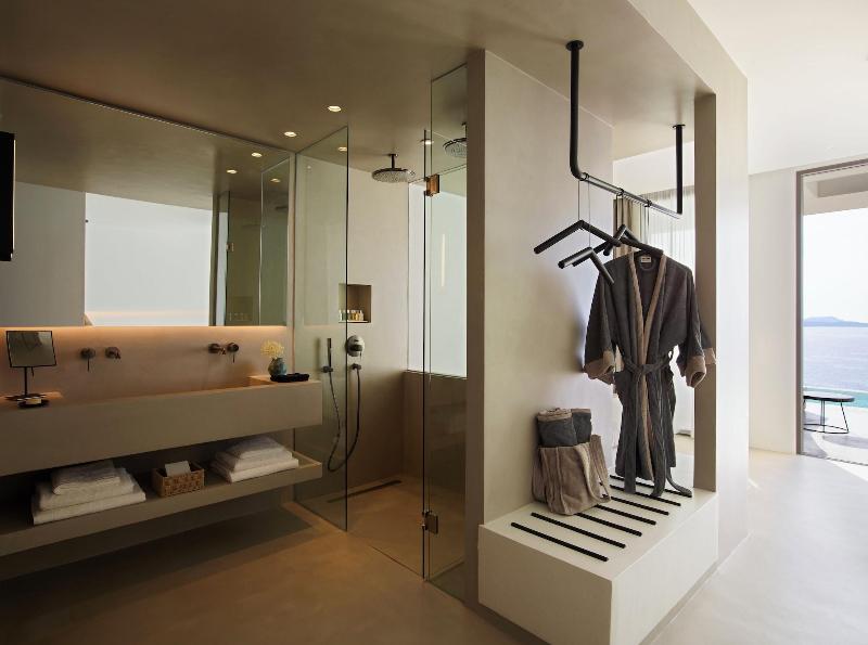 White Coast Pool Suites Small Luxury Hotels image