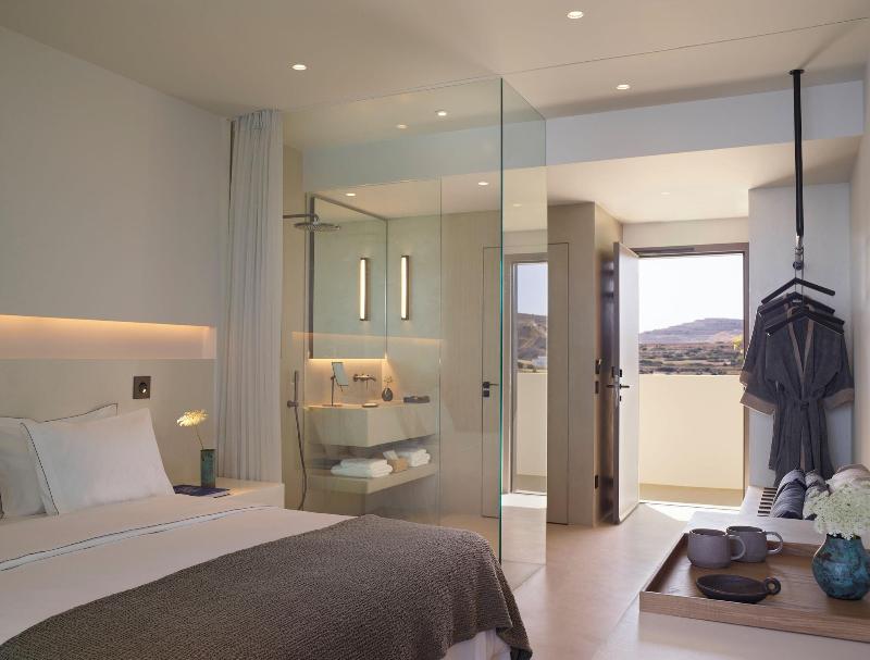 White Coast Pool Suites Small Luxury Hotels — photo 48