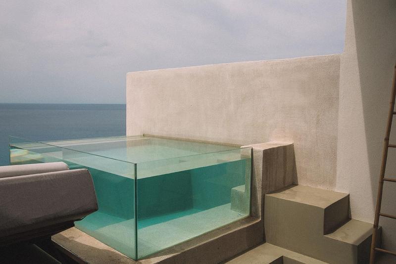 White Coast Pool Suites Small Luxury Hotels — photo 196