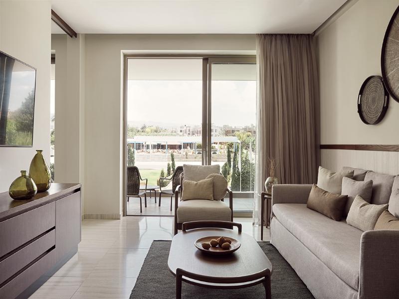 Mare Paphos image
