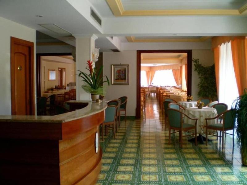 Hotel La Pergoletta image