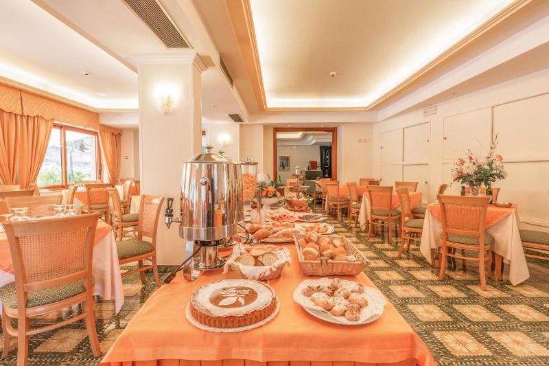 Hotel La Pergoletta image