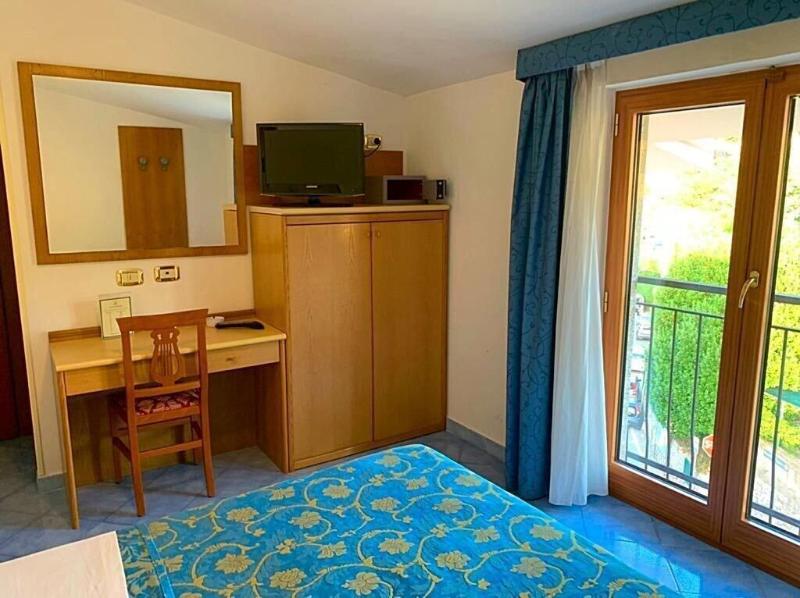 Hotel La Pergoletta image