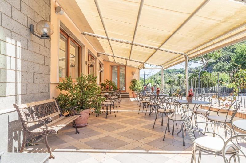 Hotel La Pergoletta image