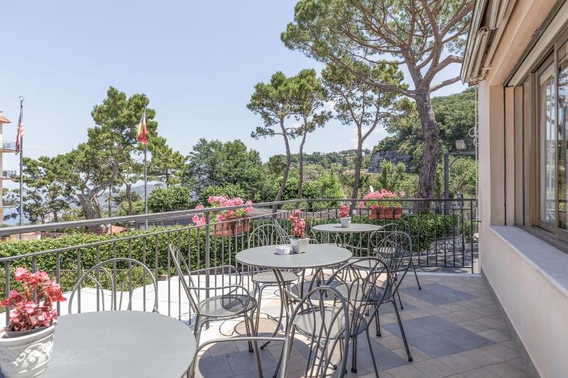 Hotel La Pergoletta image