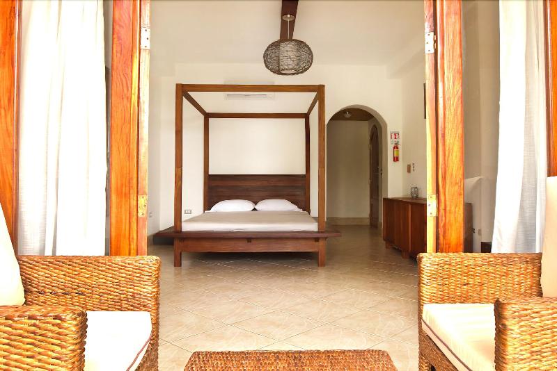 Hotel Alcazar image