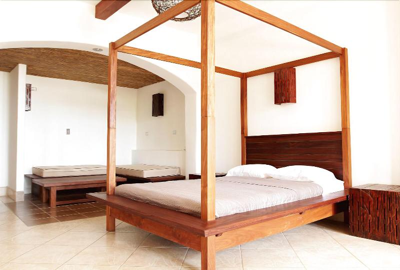 Hotel Alcazar image