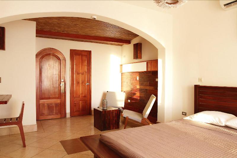 Hotel Alcazar image