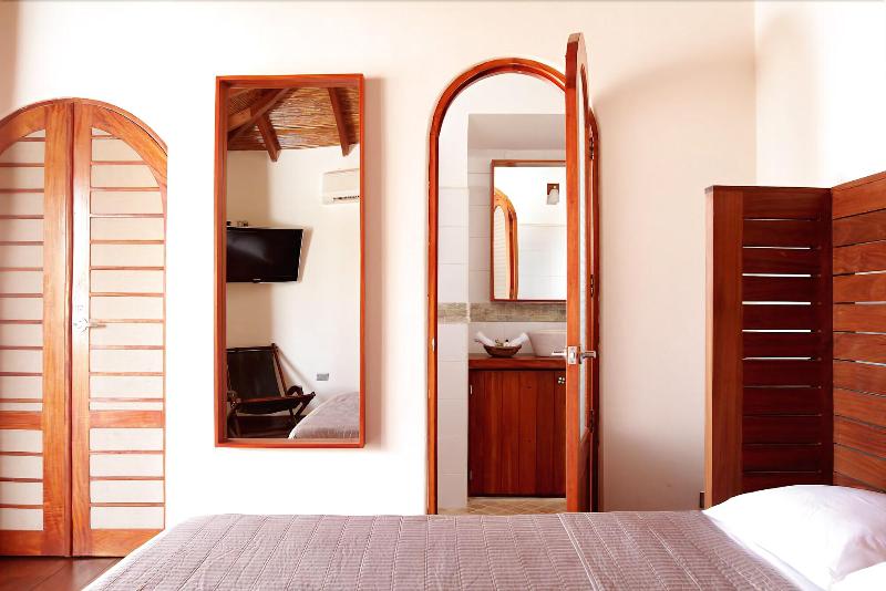 Hotel Alcazar image