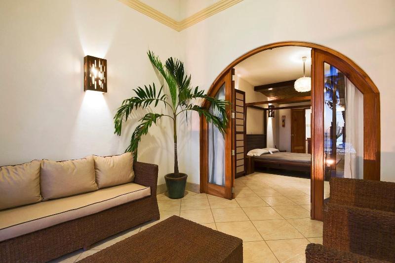 Hotel Alcazar image