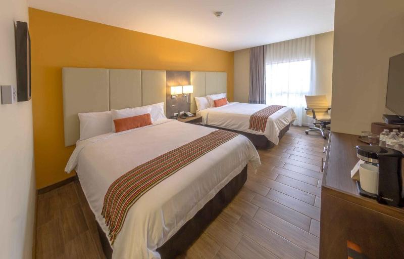 Latam Hotel Plaza Pradera Quetzaltenango image