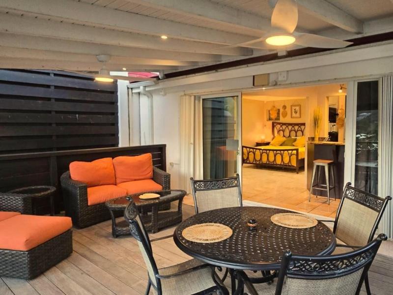 Les Balcons d'Oyster Pond image
