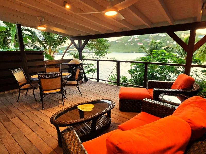Les Balcons d'Oyster Pond image