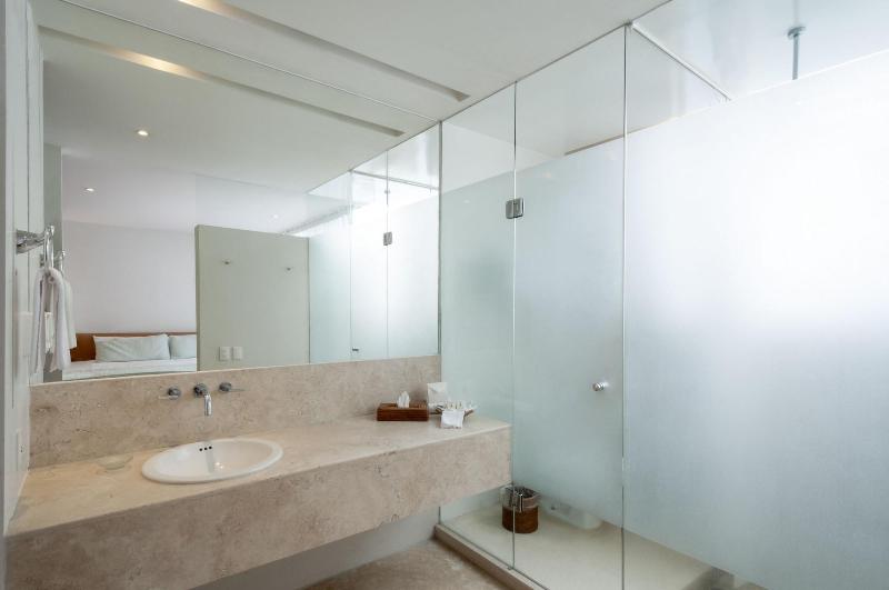 Lombardo Suites image