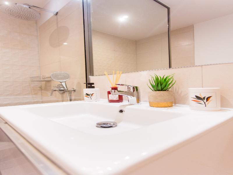 Accra Luxury Apartments At The Bantree image