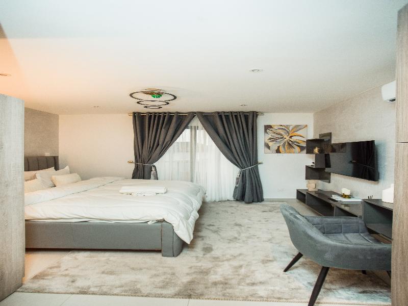 Accra Luxury Apartments At The Bantree image