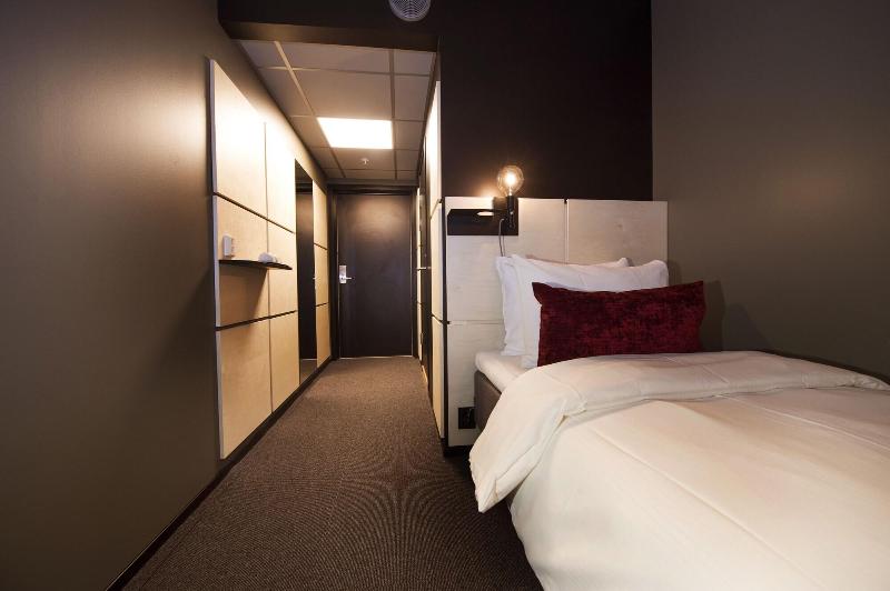 Svalbard Hotell The Vault image