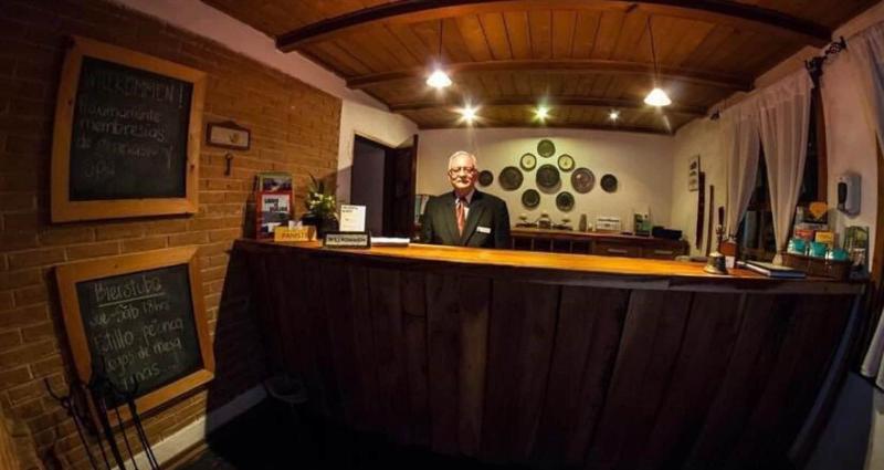 Boutique Y Restaurante Paniste image