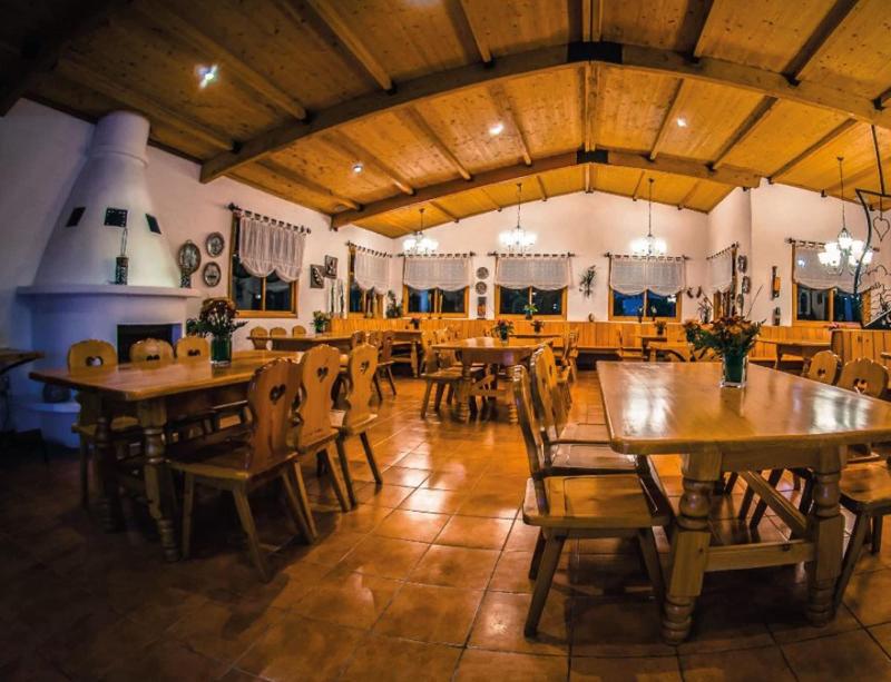 Boutique Y Restaurante Paniste image