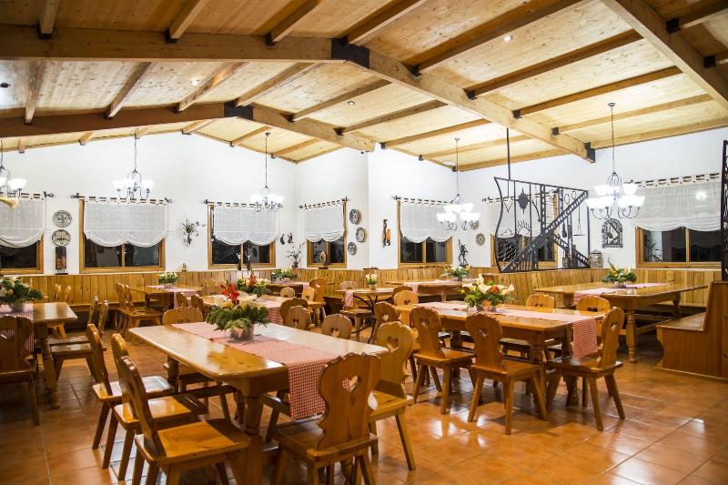 Boutique Y Restaurante Paniste image