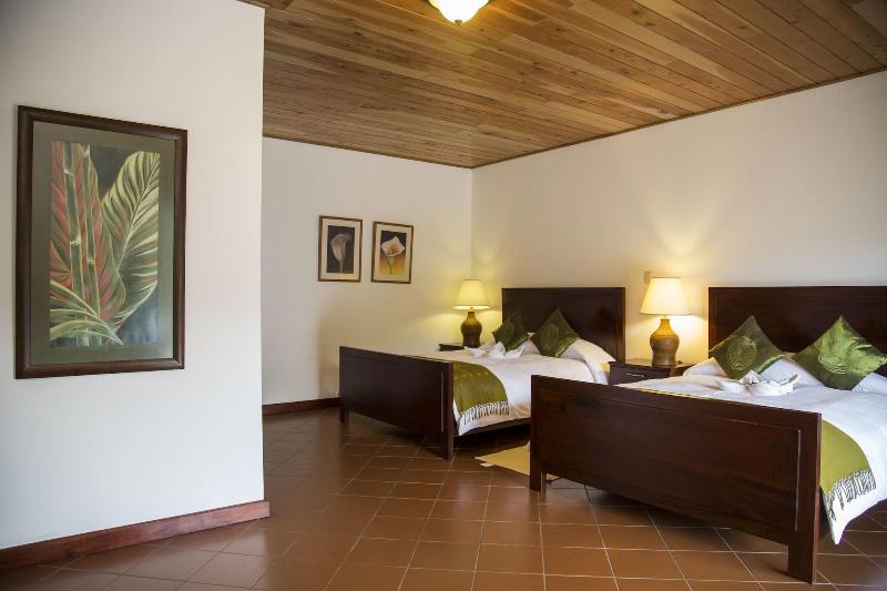 Boutique Y Restaurante Paniste image