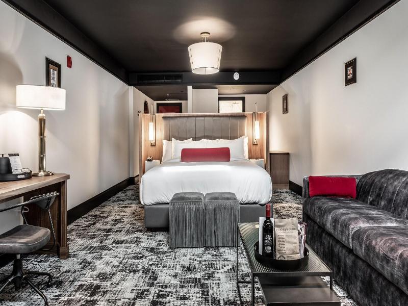 Bottleworks Hotel image