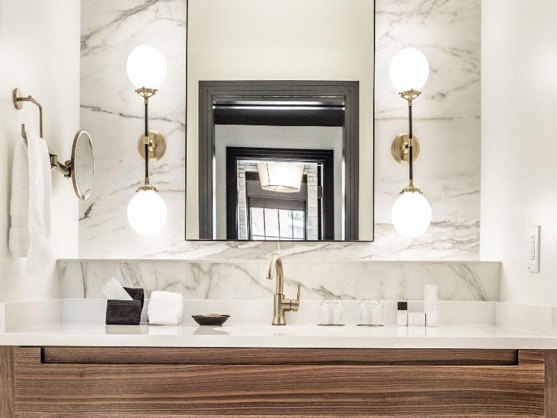 Bottleworks Hotel image