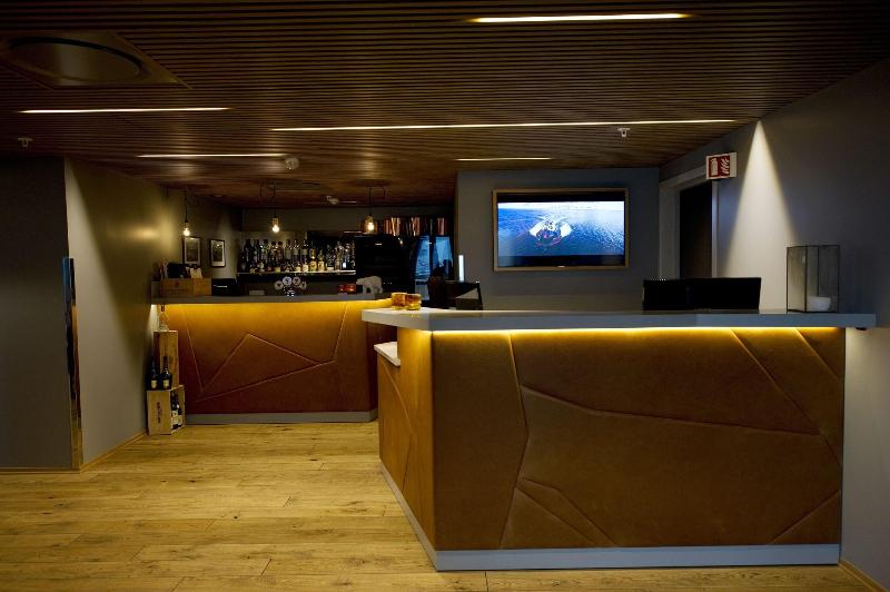 Svalbard Hotell - Polfareren image