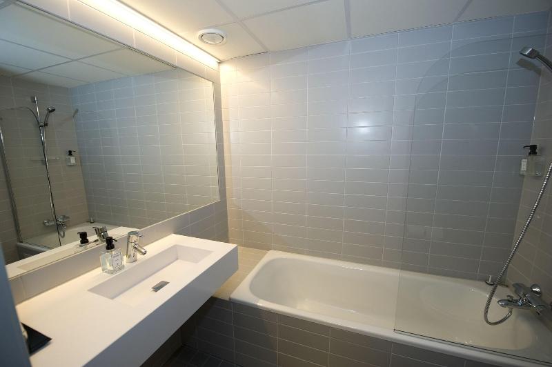 Svalbard Hotell - Polfareren image