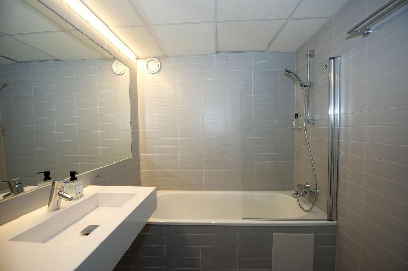 Svalbard Hotell - Polfareren image