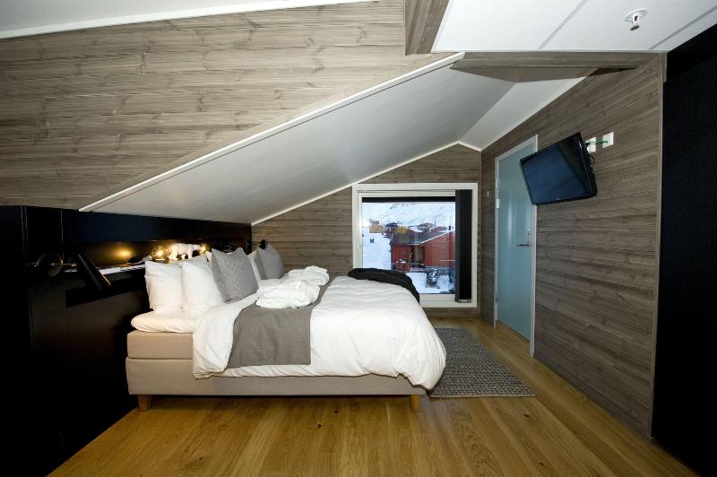 Svalbard Hotell - Polfareren image