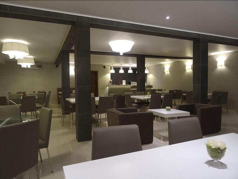 The Hub Hotel image