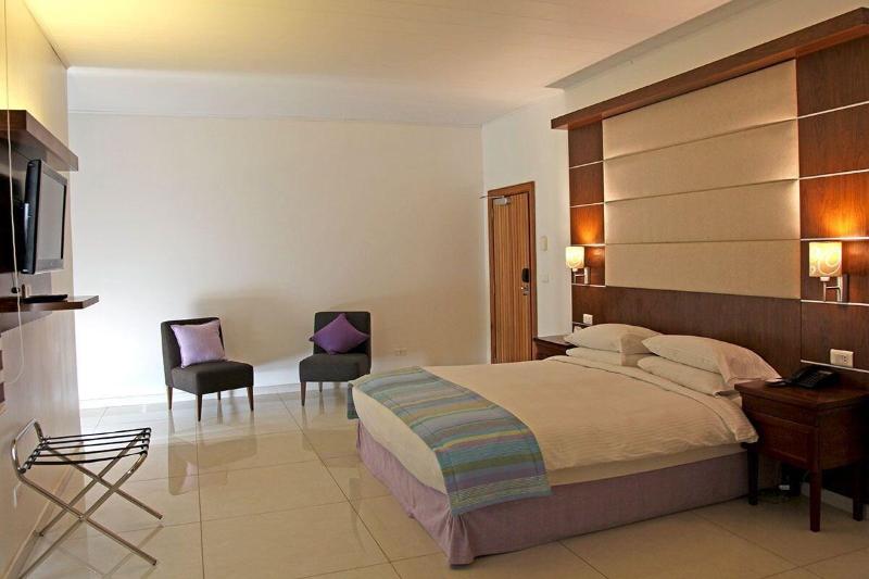 The Hub Hotel image