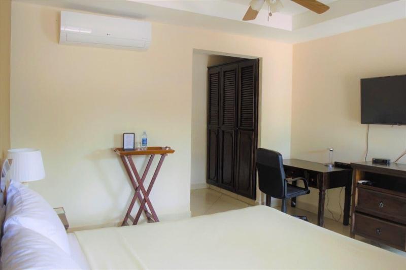 Farallones Hotel image