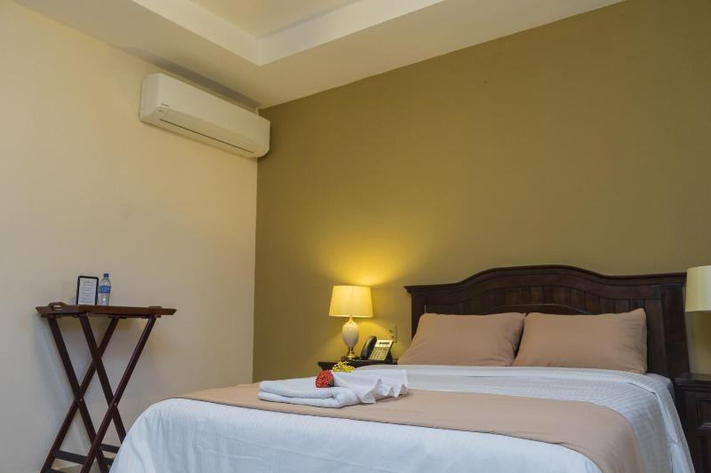Farallones Hotel image