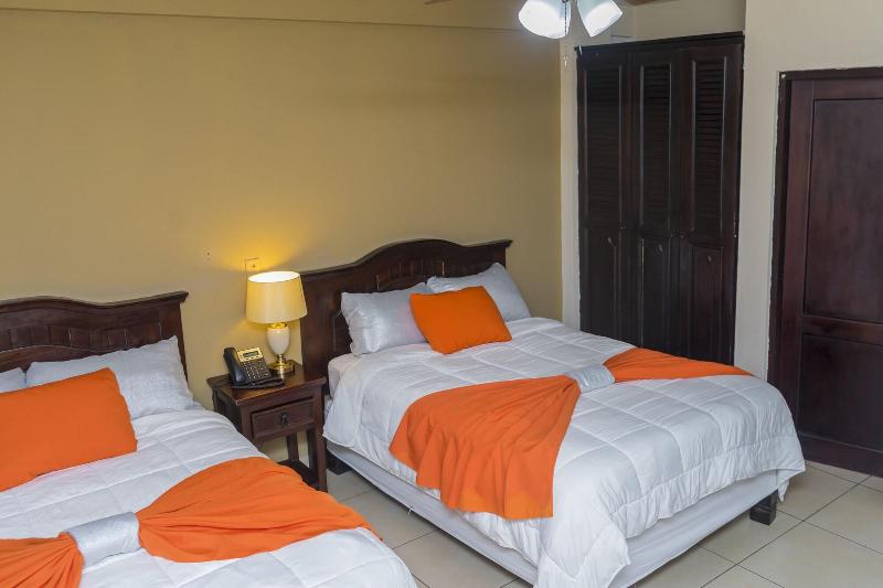 Farallones Hotel image