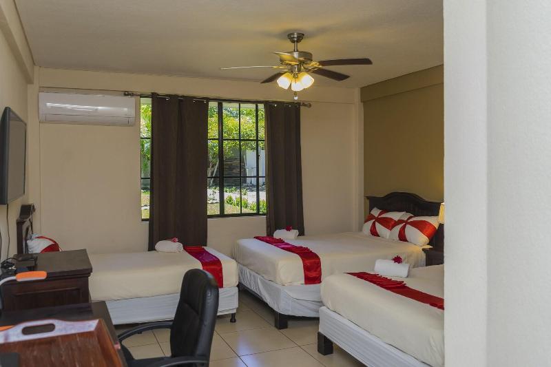 Farallones Hotel image